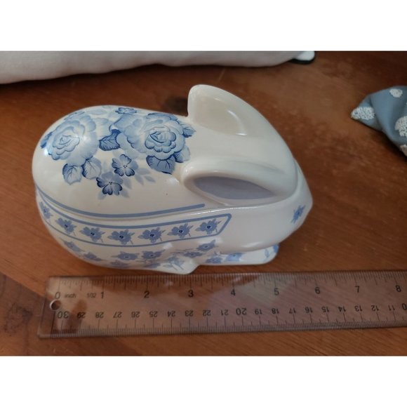 Crowning Touch Blue & White Floral Roses Bunny Trinket Box, Japan, Cottagecore - Picture 7 of 7